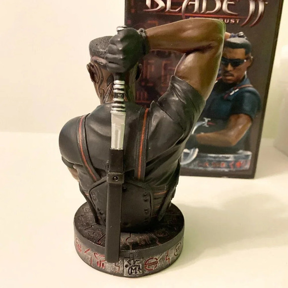 2002 Blade 2 Wesley Snipes Resin Bust Dynamic Forces Limited Edition 0543/1998 - Picture 3 of 16